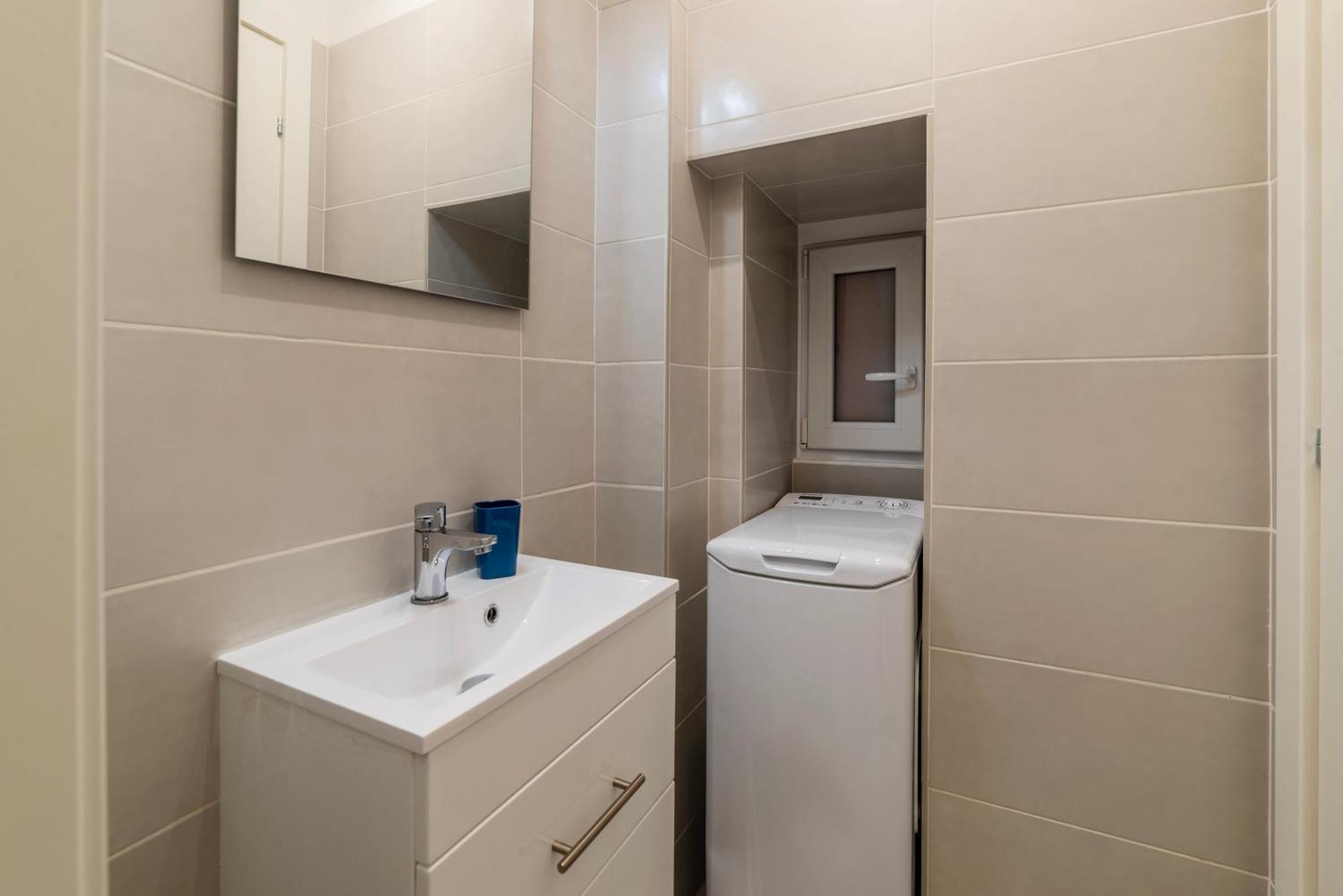 Terme Di Traiano Apartment - 10 Min Dal Colosseo Rom Eksteriør billede